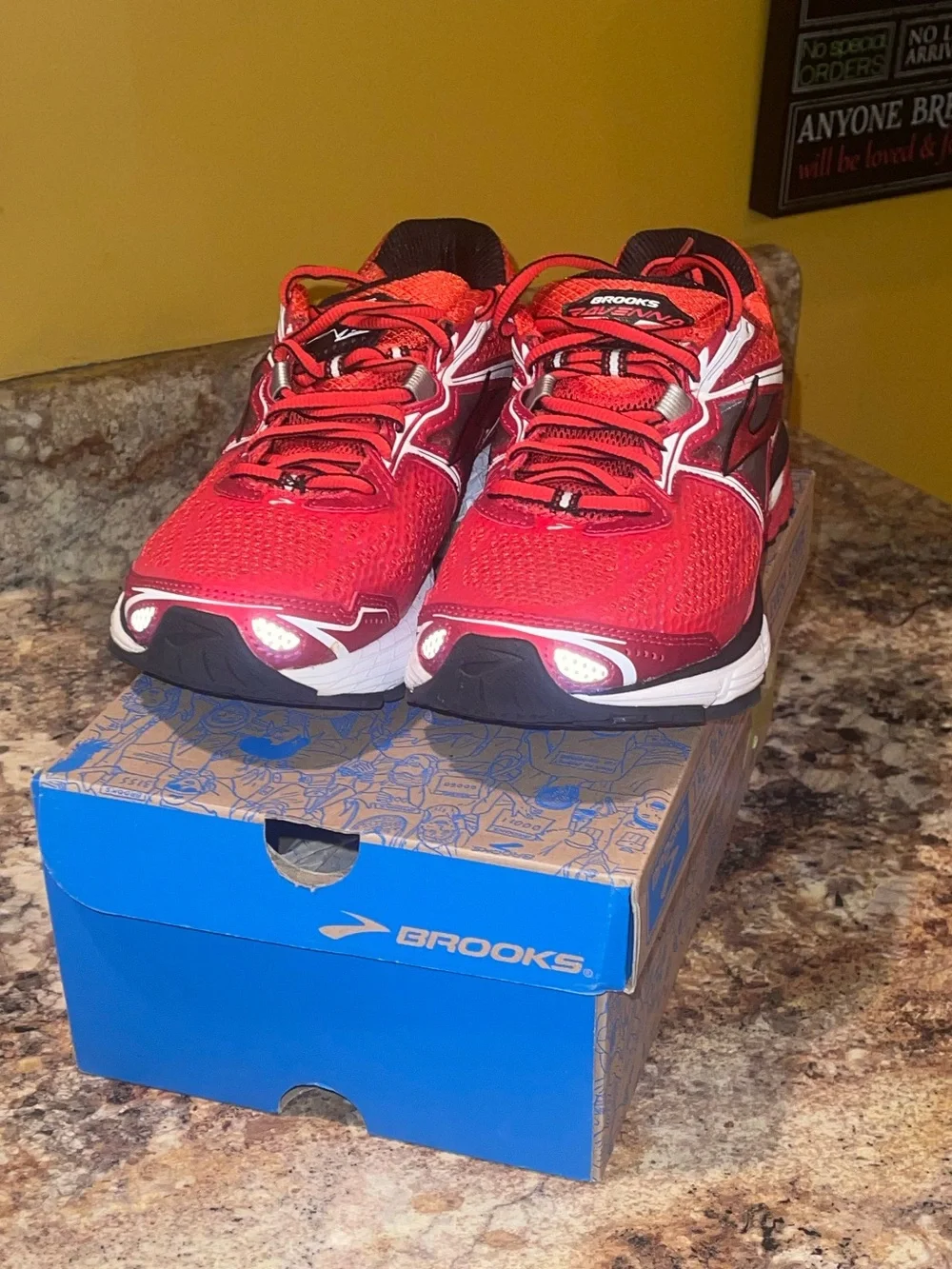 Brooks Ravenna 5 Men’s Vibrant Red Athletic Running Shoes